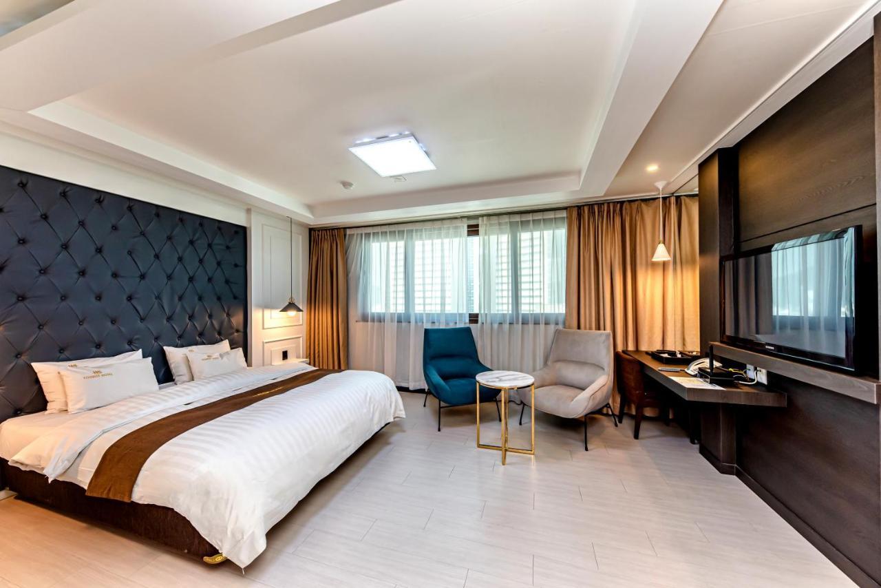 יאוסו Hs Tourist Hotel מראה חיצוני תמונה