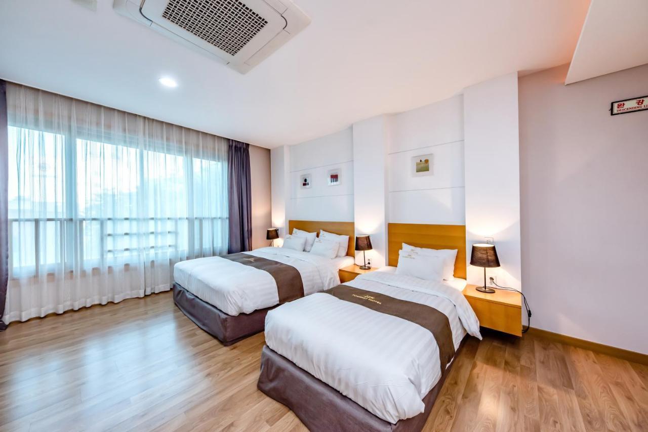 יאוסו Hs Tourist Hotel מראה חיצוני תמונה