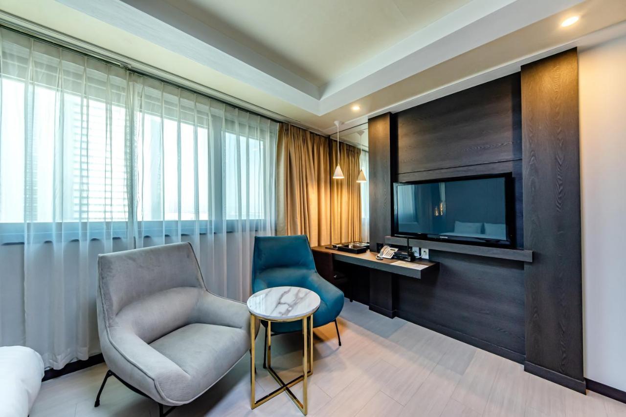 יאוסו Hs Tourist Hotel מראה חיצוני תמונה