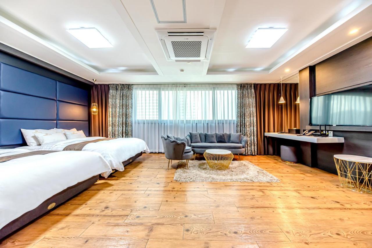 יאוסו Hs Tourist Hotel מראה חיצוני תמונה
