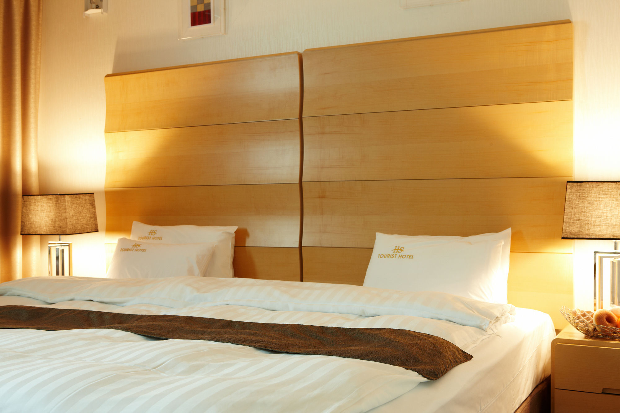 יאוסו Hs Tourist Hotel מראה חיצוני תמונה