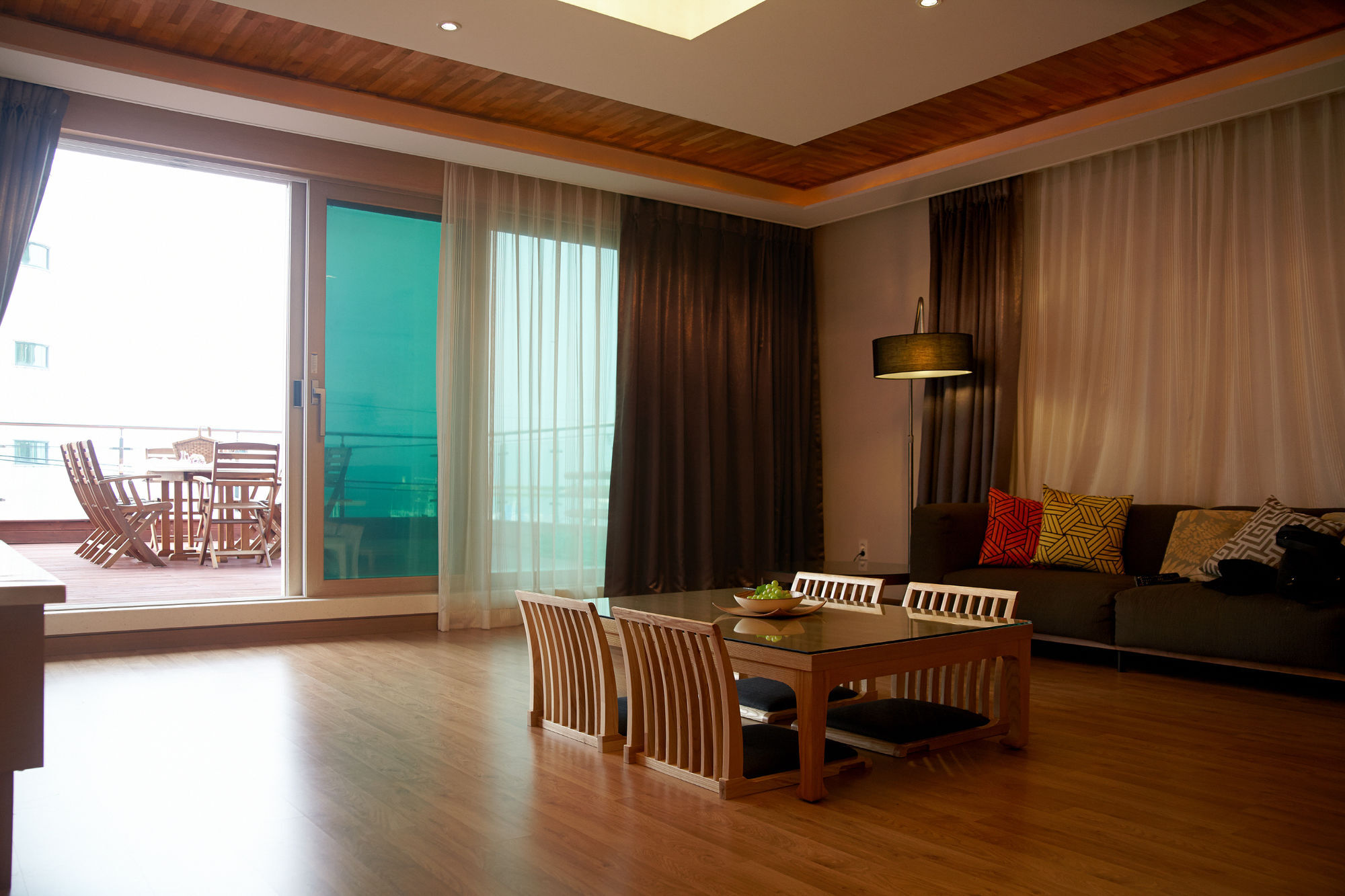 יאוסו Hs Tourist Hotel מראה חיצוני תמונה
