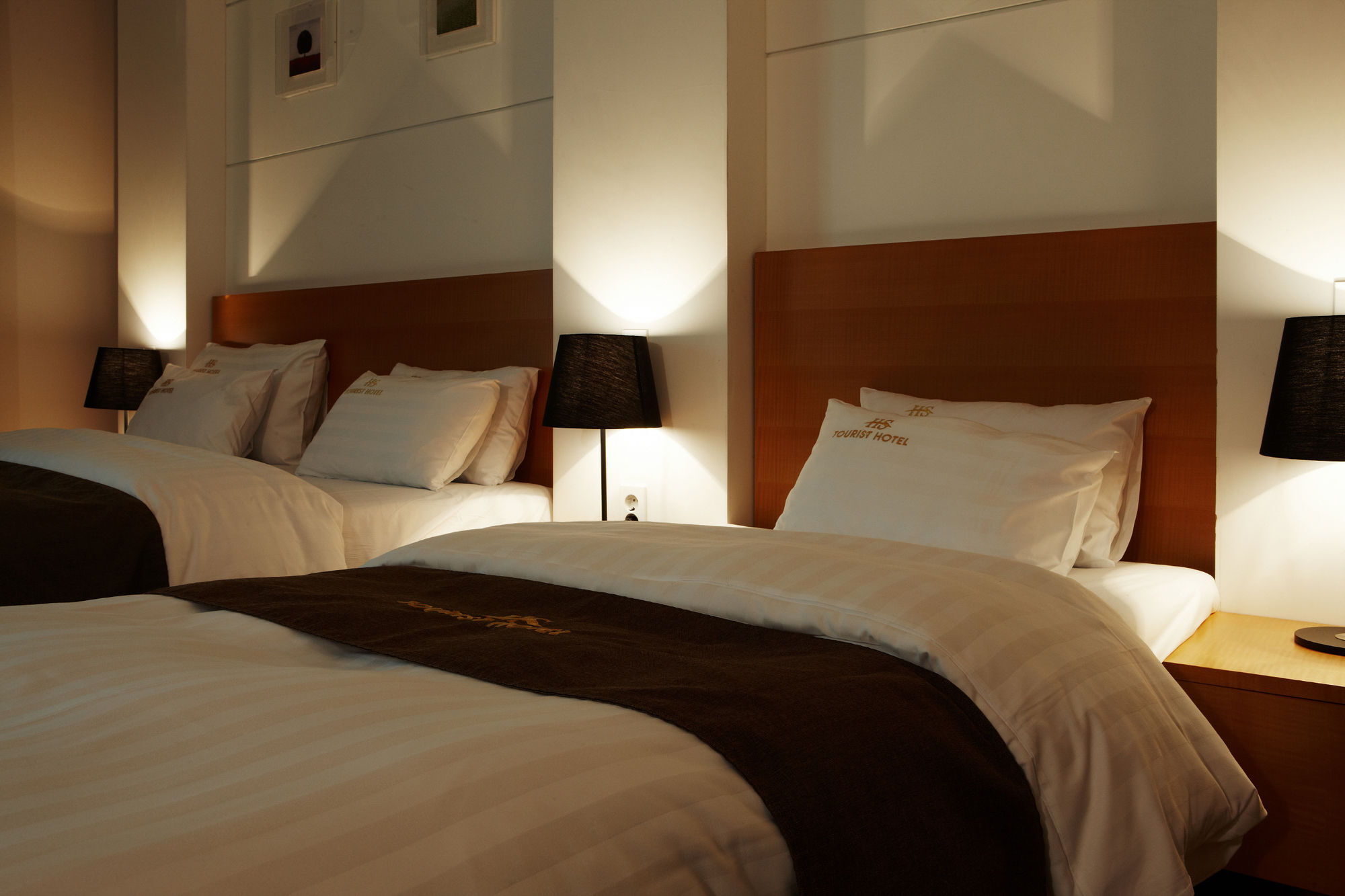יאוסו Hs Tourist Hotel מראה חיצוני תמונה