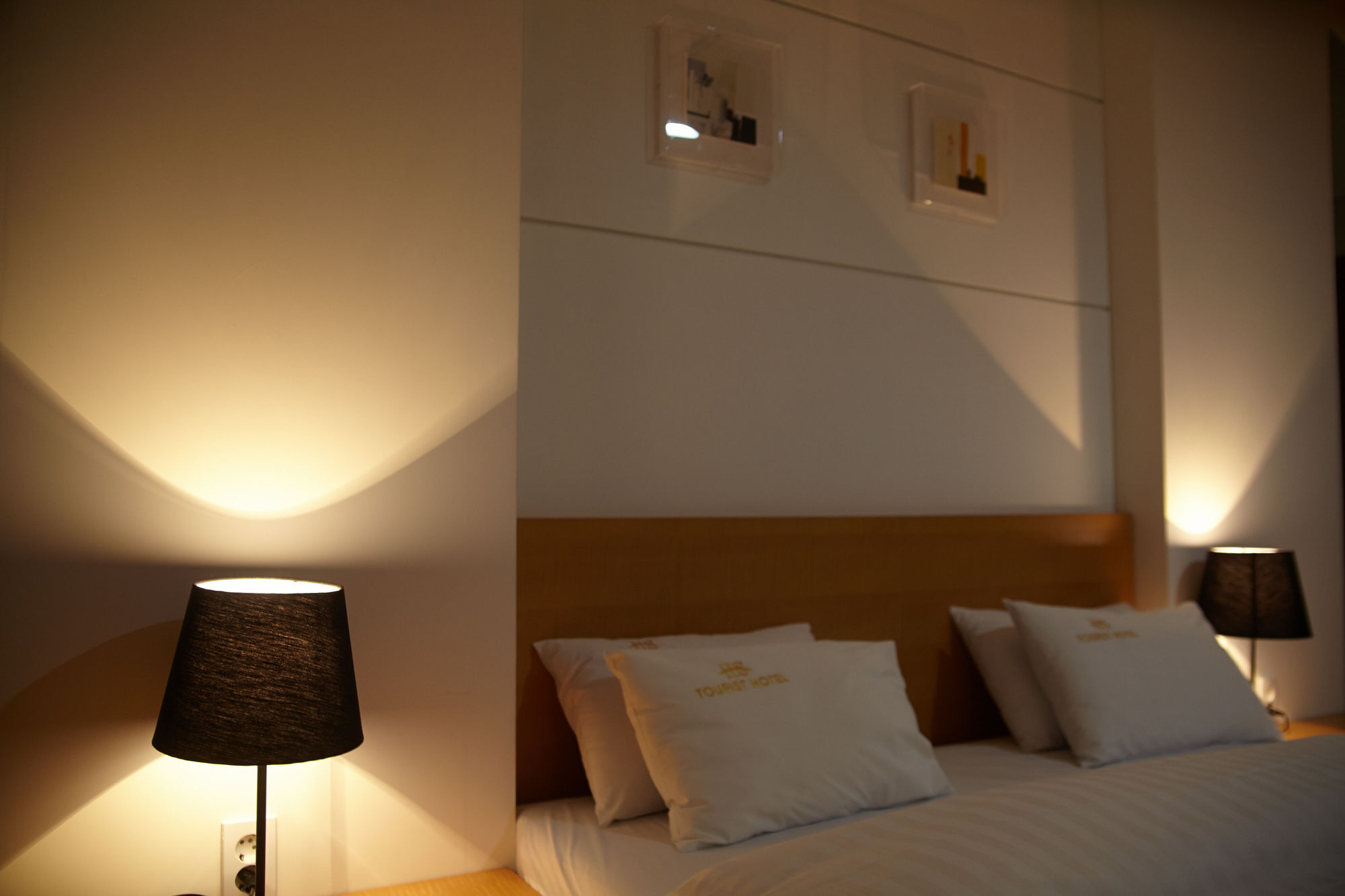יאוסו Hs Tourist Hotel מראה חיצוני תמונה