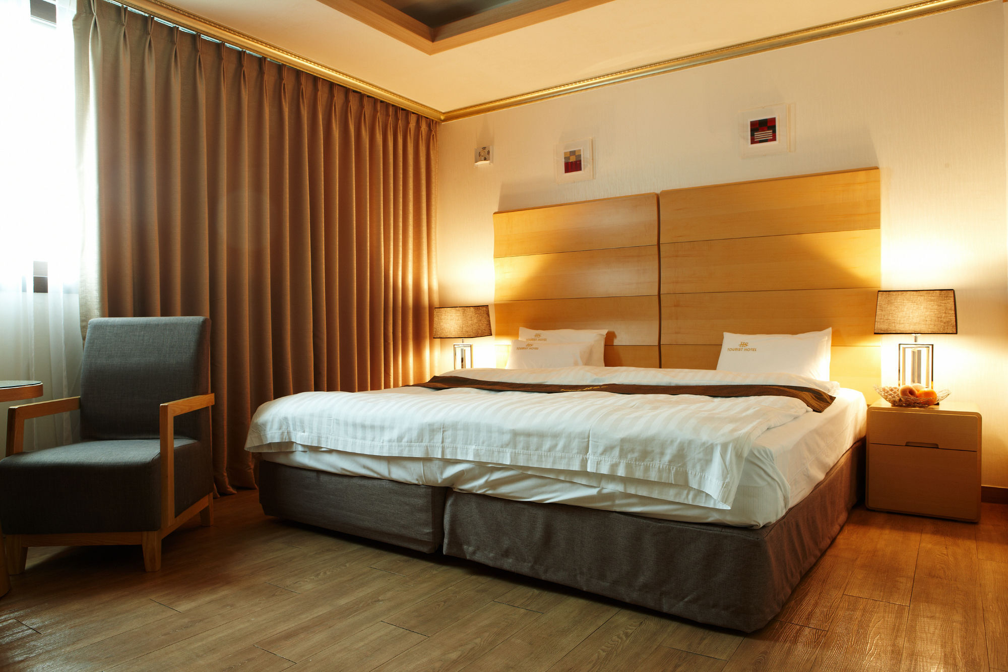 יאוסו Hs Tourist Hotel מראה חיצוני תמונה