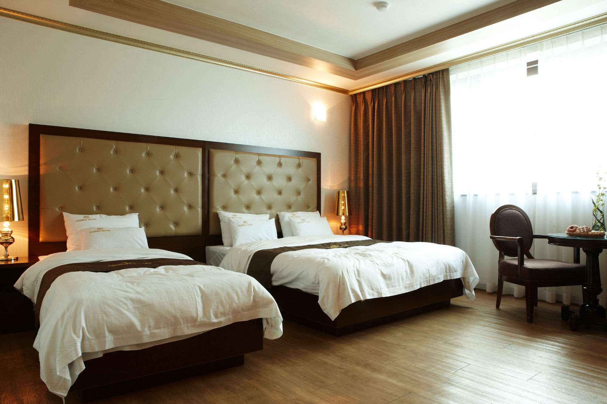 יאוסו Hs Tourist Hotel מראה חיצוני תמונה