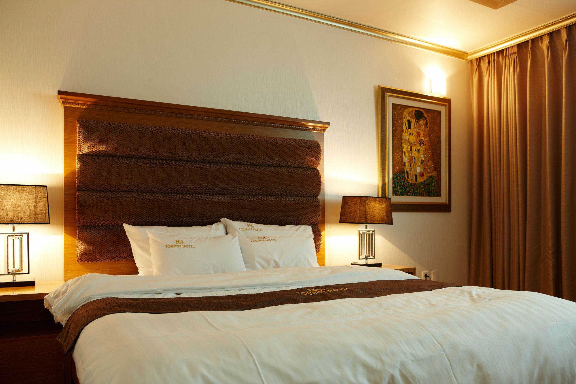 יאוסו Hs Tourist Hotel מראה חיצוני תמונה